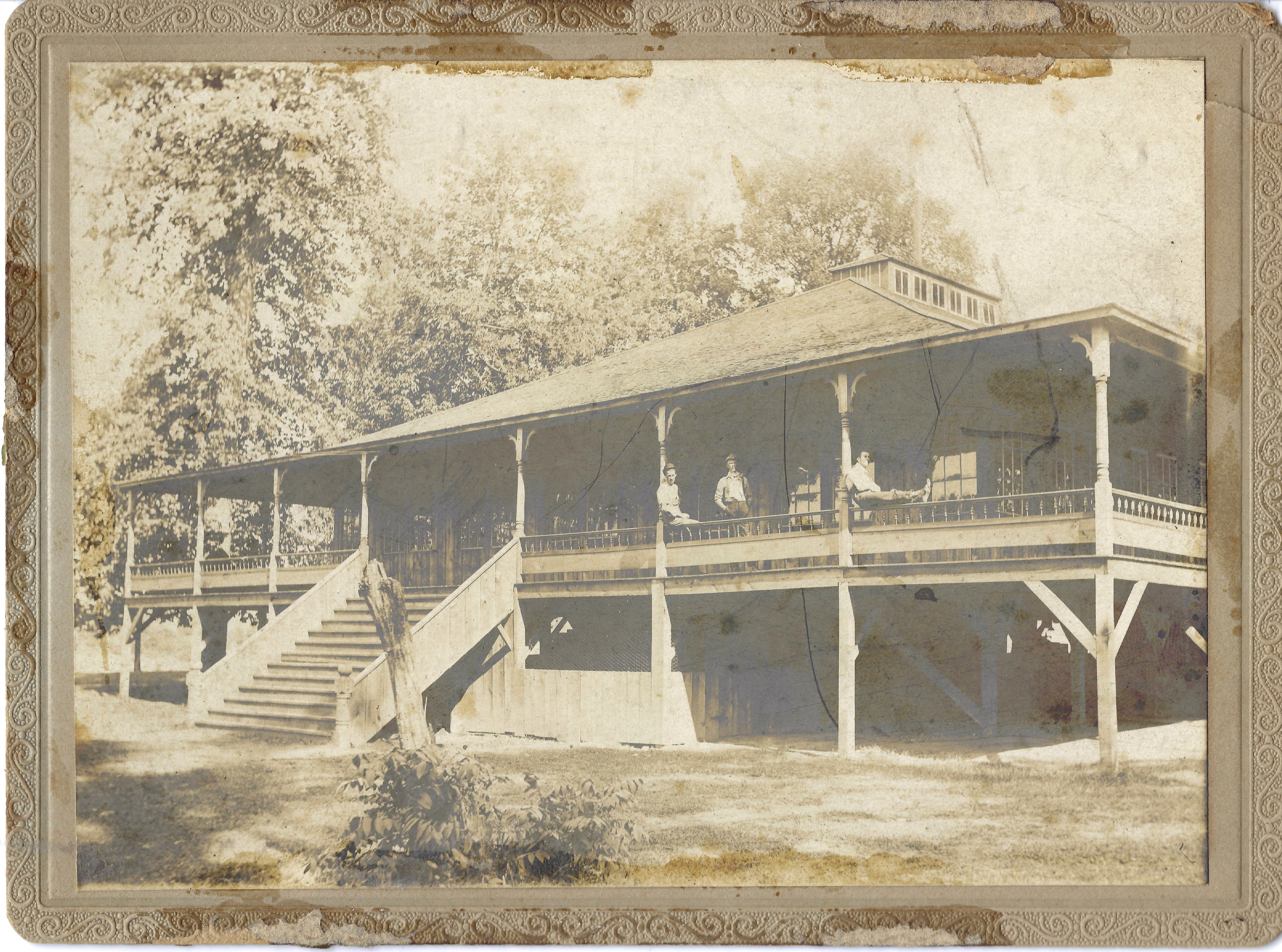 Postcard: Lodge